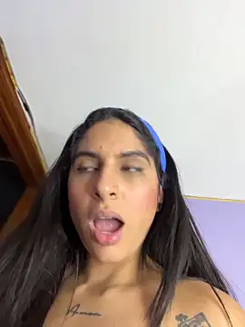 charlotte_stevenss_'s Webcam Show