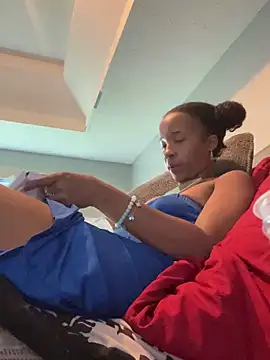 LunalustycumslutPornstar's Webcam Show