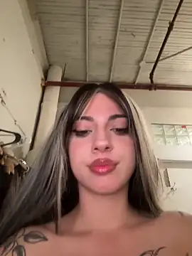 marianita_p_'s Webcam Show