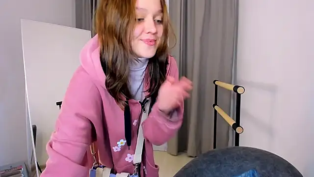 Addelin_Moon's Webcam Show