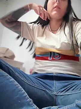 PamelaFtMia's Webcam Show