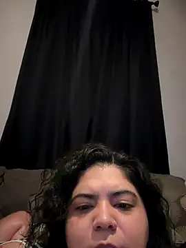 kimmiakiss22's Webcam Show