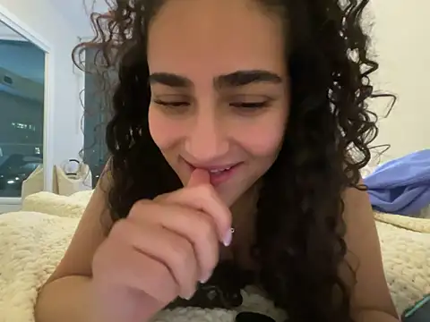 silkygemm's Webcam Show