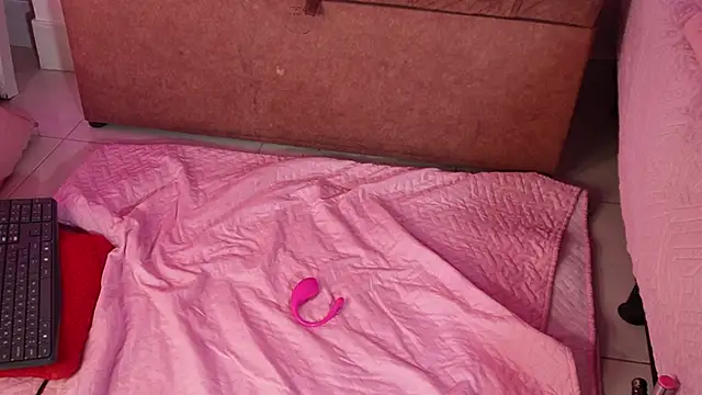 emyli_sw_'s Webcam Show