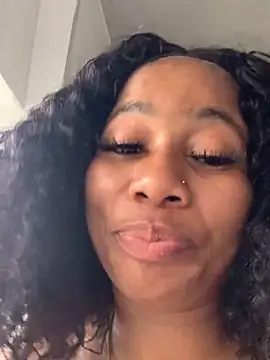 CurvyDesire1's Webcam Show