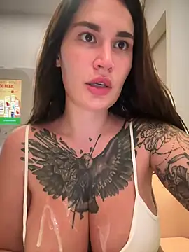 TattooGirlAlia's Webcam Show
