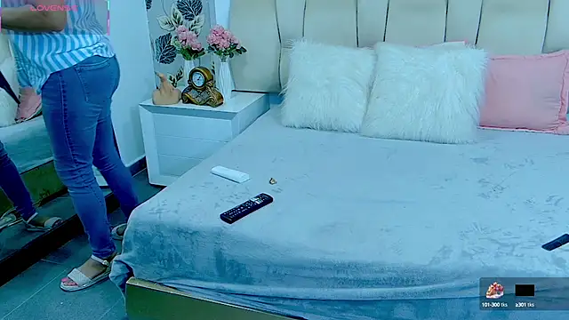 zarahdivousi's Webcam Show