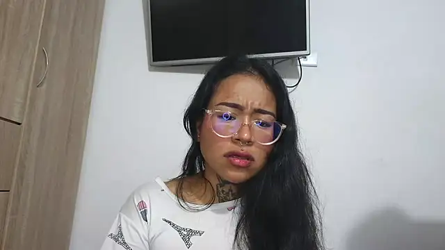 honeyblue_1's Webcam Show