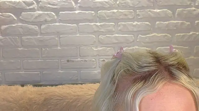 minigirl's Webcam Show