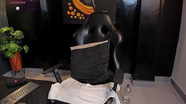Johan_Williams_07's Webcam Show