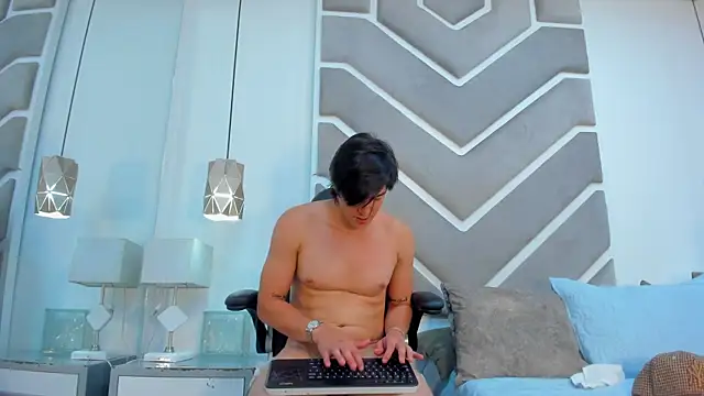 Karim_Ferrer's Webcam Show