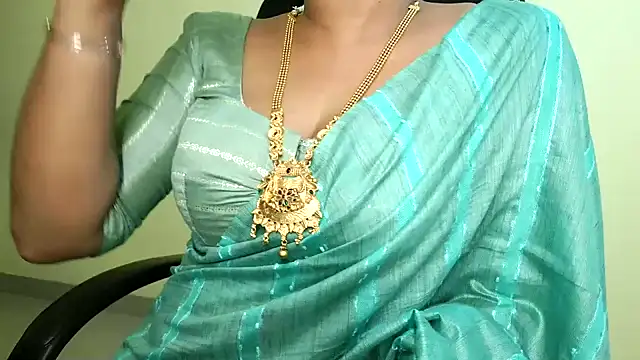 Mallu_Neelaanjanam's Webcam Show