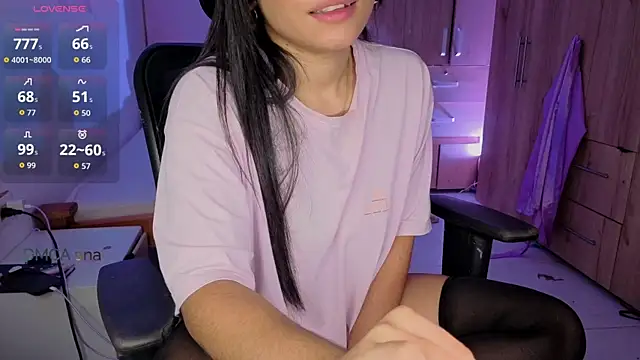 Big_titssplay 网络视讯表演