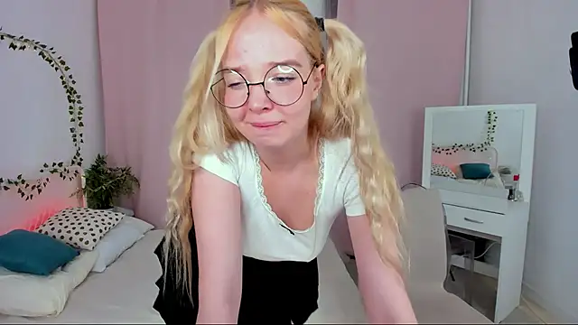 BellaMontgomery's Webcam Show