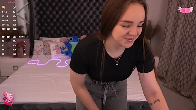 FoxyShy's Webcam Show