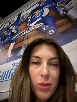 MommmyYummy's Webcam Show