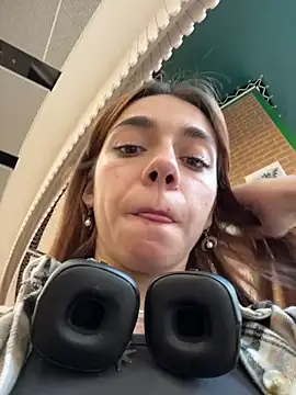 million_degrees' Webcam Show