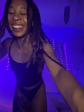 thebrattygoddess' Webcam Show