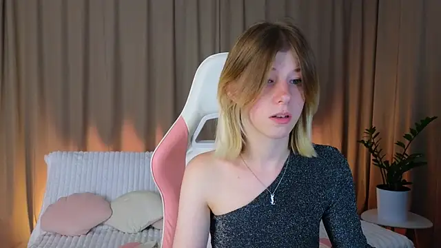MuraLuxa's Webcam Show
