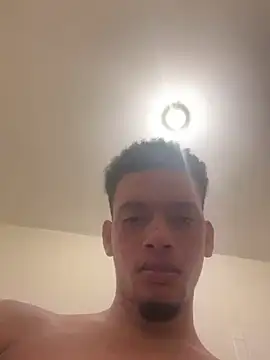 3piesflaco_'s Live Sex Cam Show