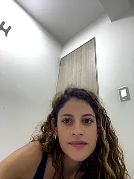 alana15's Live Sex Cam Show
