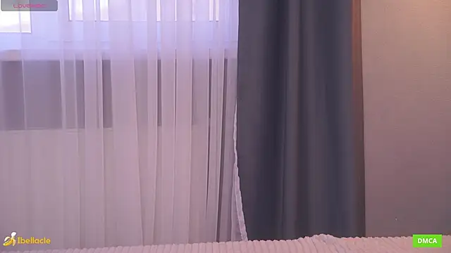 Bellacle's Live Sex Cam Show