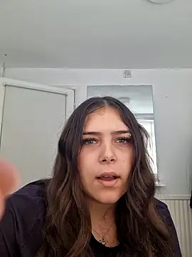 KatieLace's Live Sex Cam Show