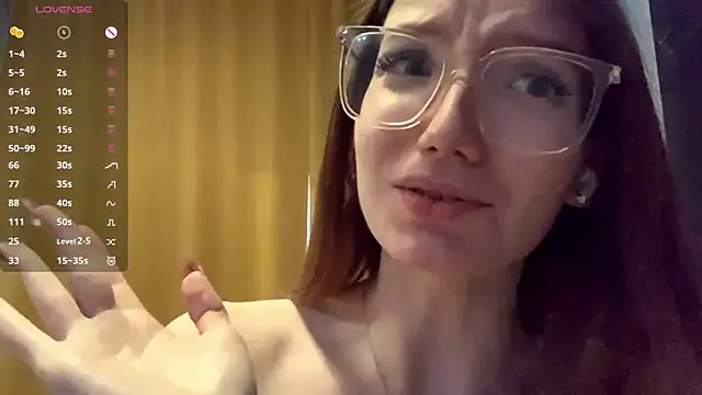 EarlineRas' Live Sex Cam Show