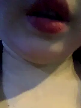 yaoyao-30's Live Sex Cam Show