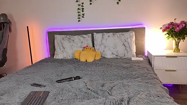 Eva-Lady's Live Sex Cam Show