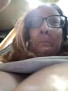 ILUV2TUCHMYKITTY's Live Sex Cam Show