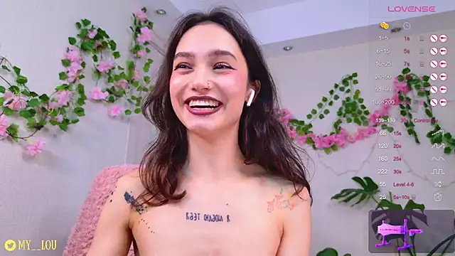 MyLoulaby's Live Sex Cam Show