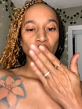 Shuggabutt's Live Sex Cam Show