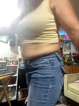 TrenaAnne's Live Sex Cam Show
