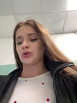 KittyQueeny's Live Sex Cam Show