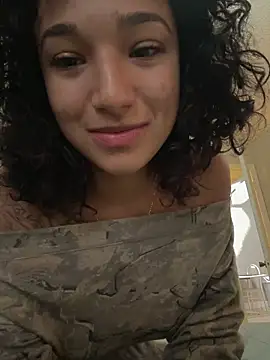 lmaobye123's Webcam Show