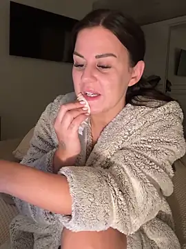 AshleyJayUK's Live Sex Cam Show