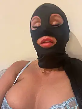 swedishbaddie's Live Sex Cam Show