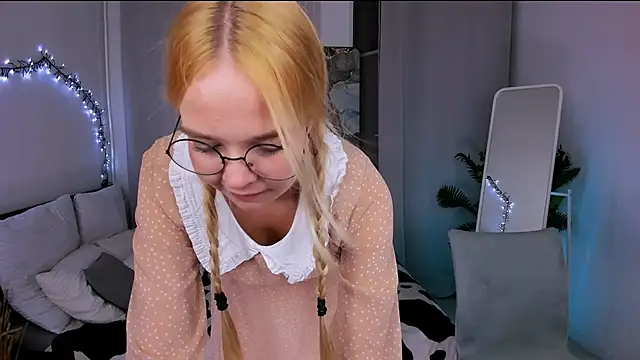 BellaMontgomery's Live Sex Cam Show