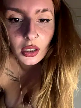 Sexy_Bulgarian_woman's Live Sex Cam Show