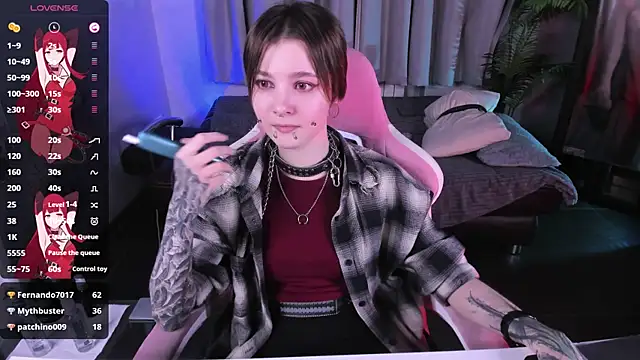 MiraVelle's Live Sex Cam Show