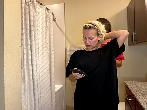 girlfriendmissy's Live Sex Cam Show