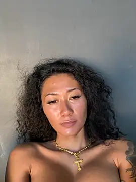thai-dreamgirl's Live Sex Cam Show