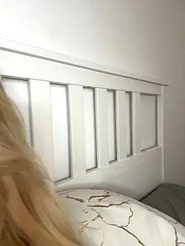MollyLovexo's Live Sex Cam Show