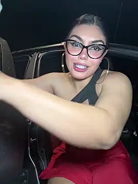 zui_lu's Live Sex Cam Show