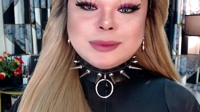 Mistress_CassieXX's Webcam Show