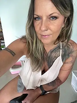 RubyInk's Live Sex Cam Show