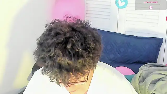 miilo_wolf's Webcam Show