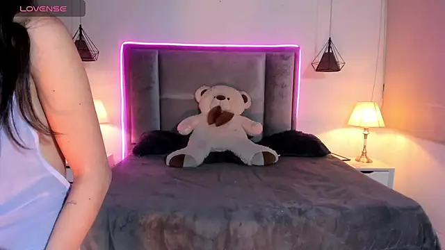 Mia_Lenox_'s Live Sex Cam Show