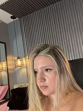 MiaPetit_'s Webcam Show